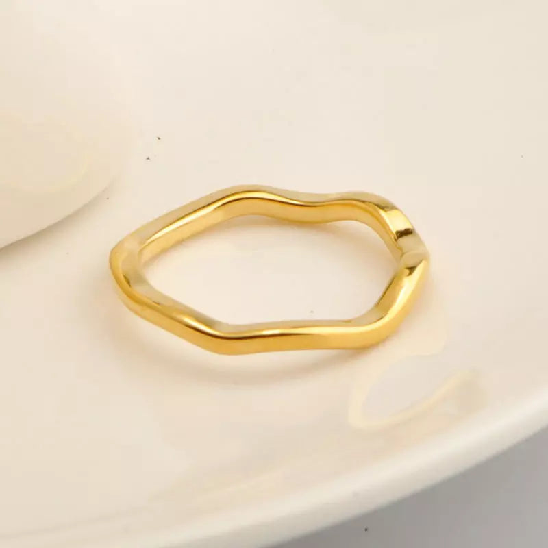Wave Band Ring
