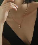 Round Four Claw Stud Diamond Zircon Pendant Necklace